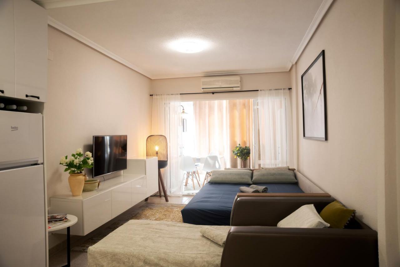 Holiday Studio Jardin Playa Торевьиа Экстерьер фото