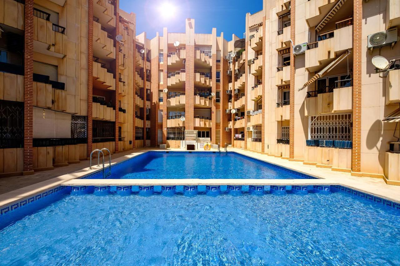 Holiday Studio Jardin Playa Торевьиа Экстерьер фото