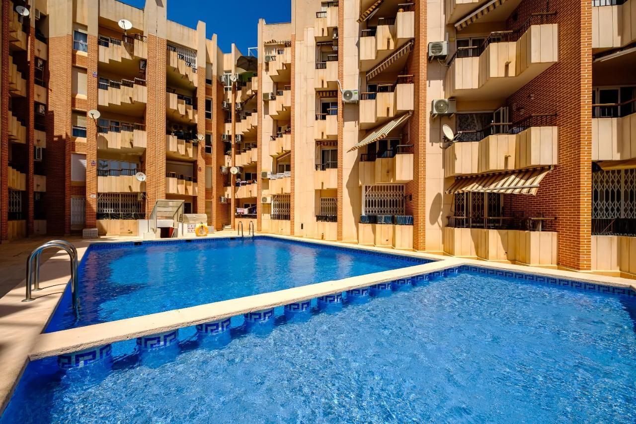 Holiday Studio Jardin Playa Торевьиа Экстерьер фото
